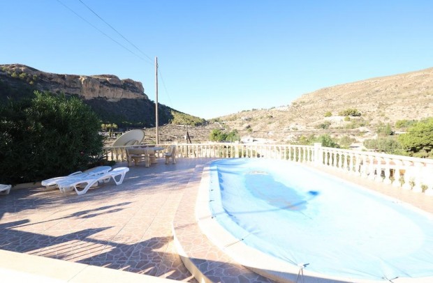 Resale - Detached House / Villa - Crevillent - Crevillente