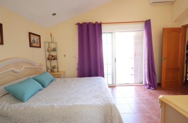 Resale - Detached House / Villa - Orihuela Costa - Playa Flamenca