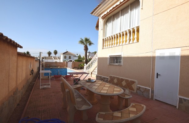 Revente - Detached House / Villa - Ciudad Quesada