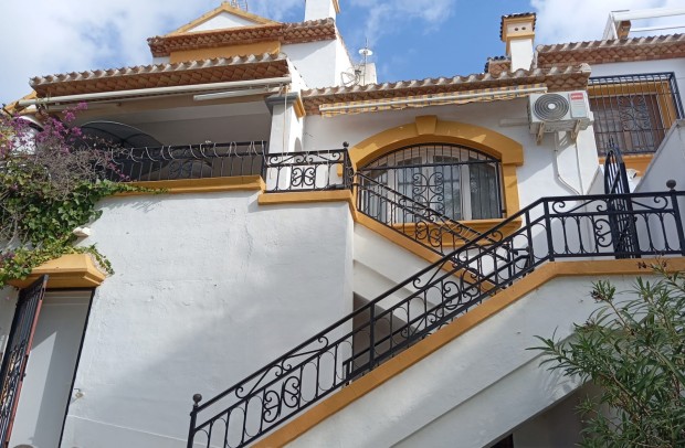 Resale - Townhouse - Orihuela Costa - Villamartin