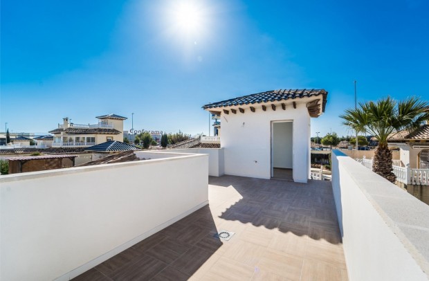 Resale - Detached House / Villa - Orihuela Costa - La Zenia