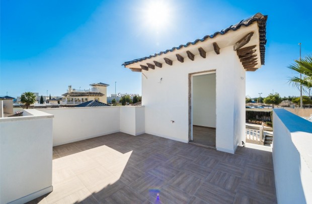 Resale - Detached House / Villa - Orihuela Costa - La Zenia