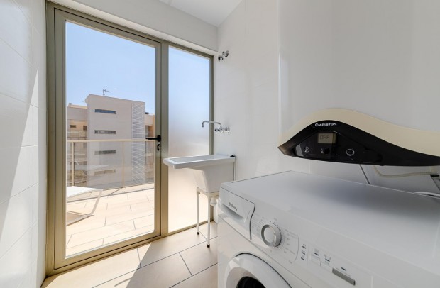 Resale - Apartment - Orihuela Costa - Villamartín