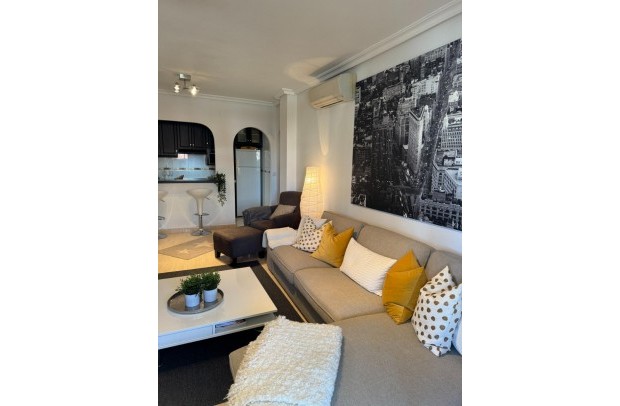 Resale - Apartment - Punta Prima