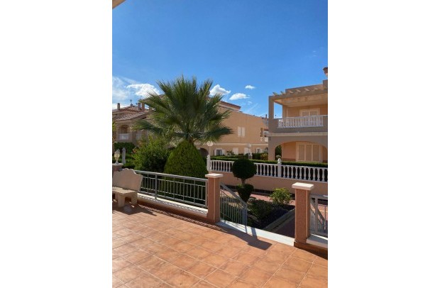 Resale - Apartment - Punta Prima