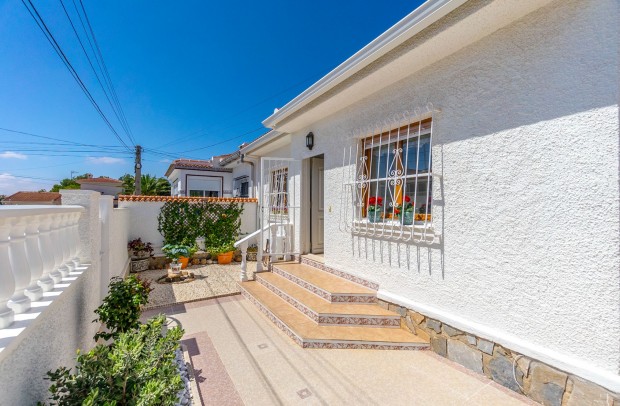 Resale - Detached House / Villa - Ciudad Quesada - Upper Quesada