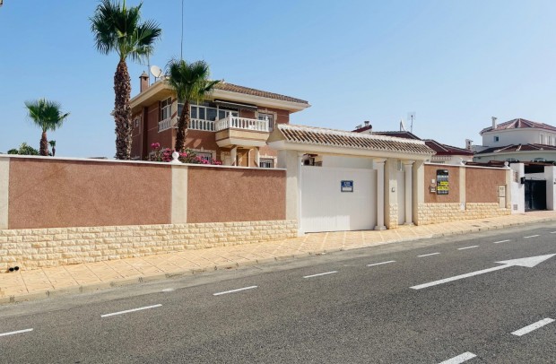 Revente - Detached House / Villa - Ciudad Quesada