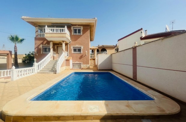 Revente - Detached House / Villa - Ciudad Quesada