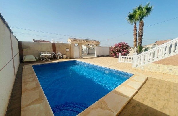 Revente - Detached House / Villa - Ciudad Quesada