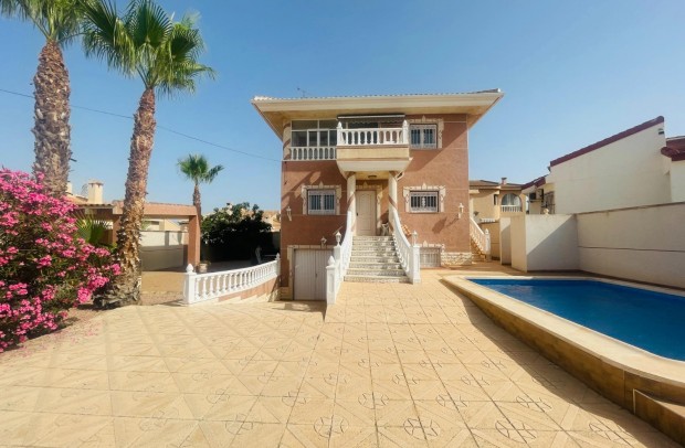 Revente - Detached House / Villa - Ciudad Quesada