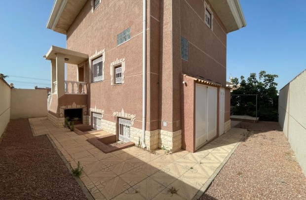 Revente - Detached House / Villa - Ciudad Quesada