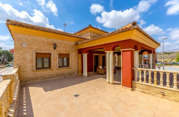 Resale - Detached House / Villa - Orihuela - La Aparecida