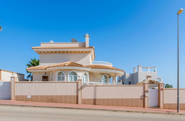 Reventa - Detached House / Villa - Ciudad Quesada