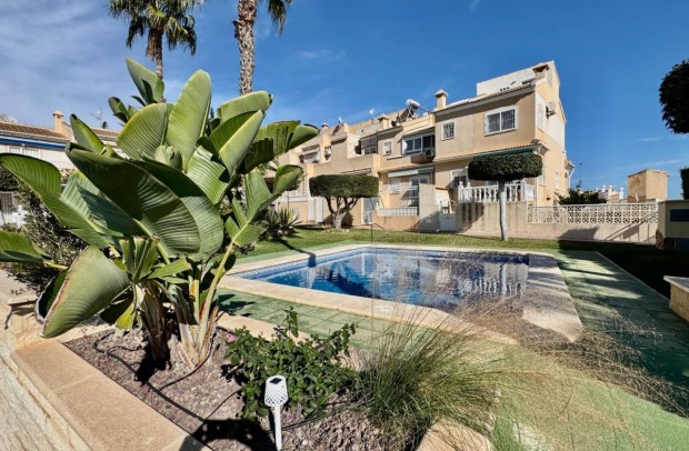 Resale - Detached House / Villa - Ciudad Quesada