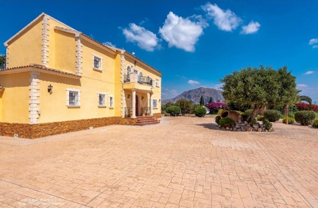 Resale - Detached House / Villa - Orihuela - La Campaneta