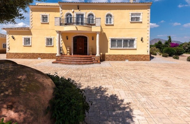 Resale - Detached House / Villa - Orihuela - La Campaneta