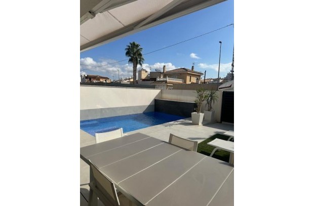 Revente - Detached House / Villa - Benijófar - Costa Blanca