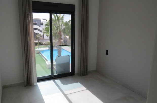 Resale - Apartment - Guardamar del Segura - EL RASO