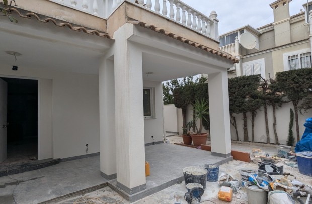 Resale - Semi-Detached - Torrevieja