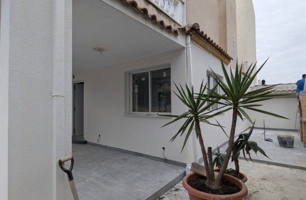 Resale - Semi-Detached - Torrevieja