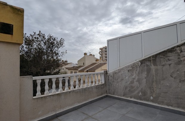 Resale - Semi-Detached - Torrevieja