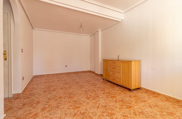 Resale - Town house - Torrevieja - Aguas Nuevas