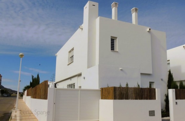 Resale - Detached House / Villa - La Manga del Mar Menor - Cartagena