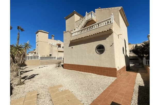 Reventa - Detached House / Villa - El galán