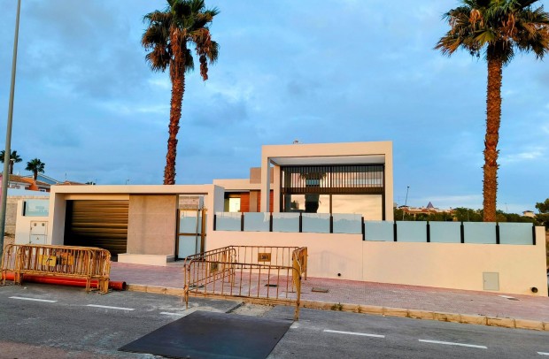 Nueva construcción  - Detached House / Villa - Ciudad Quesada - Doña Pepa