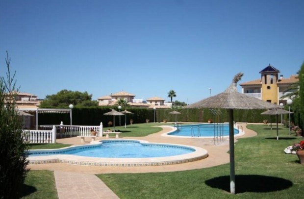 Resale - Detached House / Villa - Villamartin - Villamartin (Orihuela Costa)