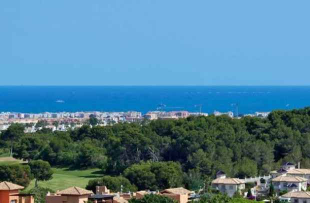 Resale - Detached House / Villa - Villamartin - Villamartin (Orihuela Costa)