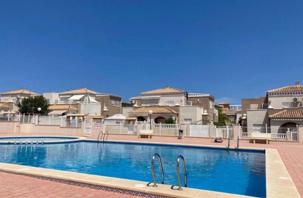 Resale - Town house - Torrevieja - Nueva Torrevieja