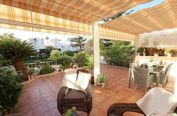 Revente - Detached House / Villa - Torrevieja - Los Balcones