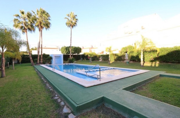 Revente - Detached House / Villa - Torrevieja - Los Balcones