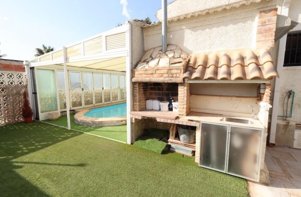 Revente - Detached House / Villa - Torrevieja - La Siesta - El Salado - Torreta