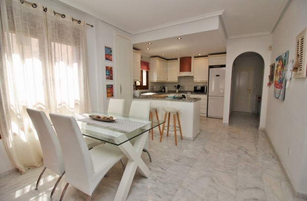 Resale - Apartment - Villamartin - PAU 8