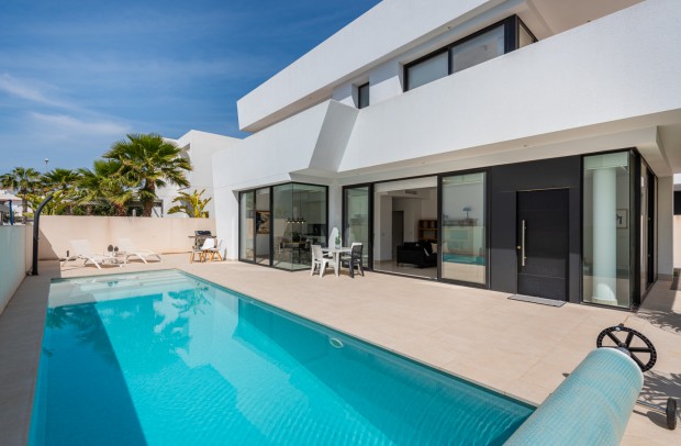 Revente - Detached House / Villa - Ciudad Quesada