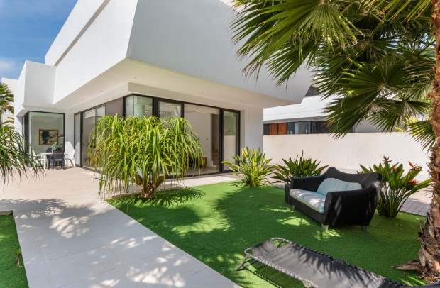 Revente - Detached House / Villa - Ciudad Quesada