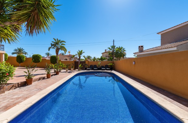 Revente - Detached House / Villa - Ciudad Quesada