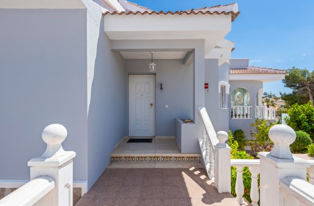 Revente - Detached House / Villa - Ciudad Quesada