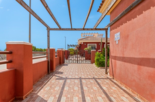 Resale - Detached House / Villa - Algorfa