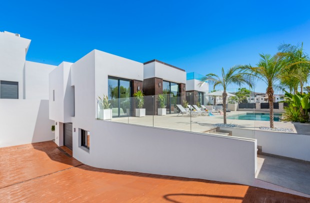 Revente - Detached House / Villa - El Campello - El Amerador