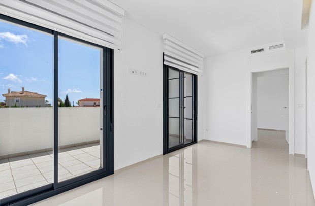 Reventa - Detached House / Villa - Ciudad Quesada