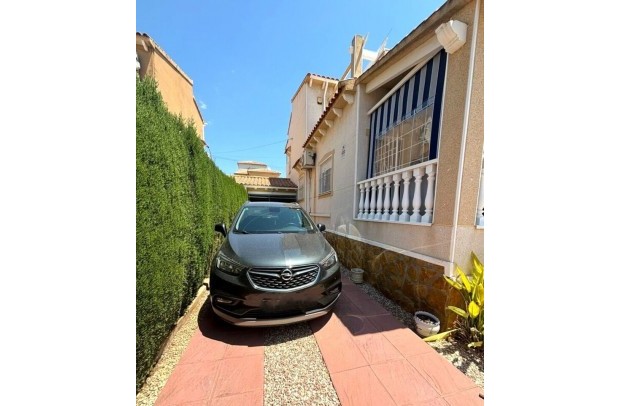 Reventa - Detached House / Villa - Villamartin - Villamartin (Orihuela Costa)