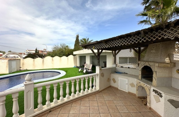 Revente - Detached House / Villa - Ciudad Quesada