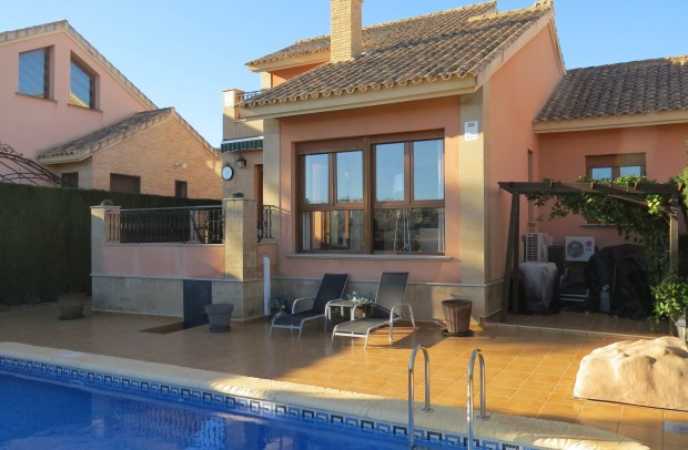 Resale - Detached House / Villa - Algorfa - La Finca Golf Resort