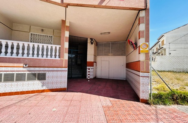 Revente - Detached House / Villa - Torrevieja - Playa de los Locos