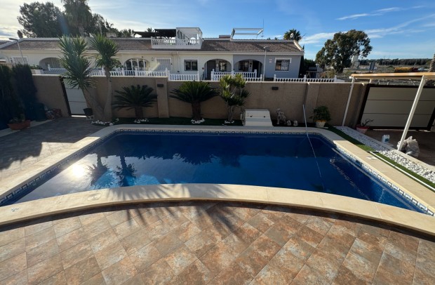 Revente - Detached House / Villa - Benijófar - Monte Azul