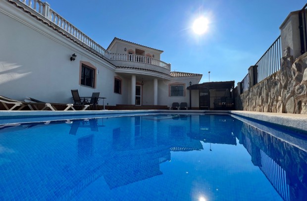 Revente - Detached House / Villa - Los Alcazares - Town