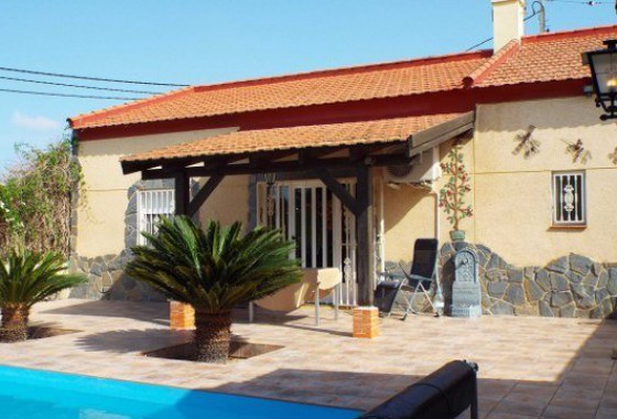Resale - Finca/Country Property - Catral